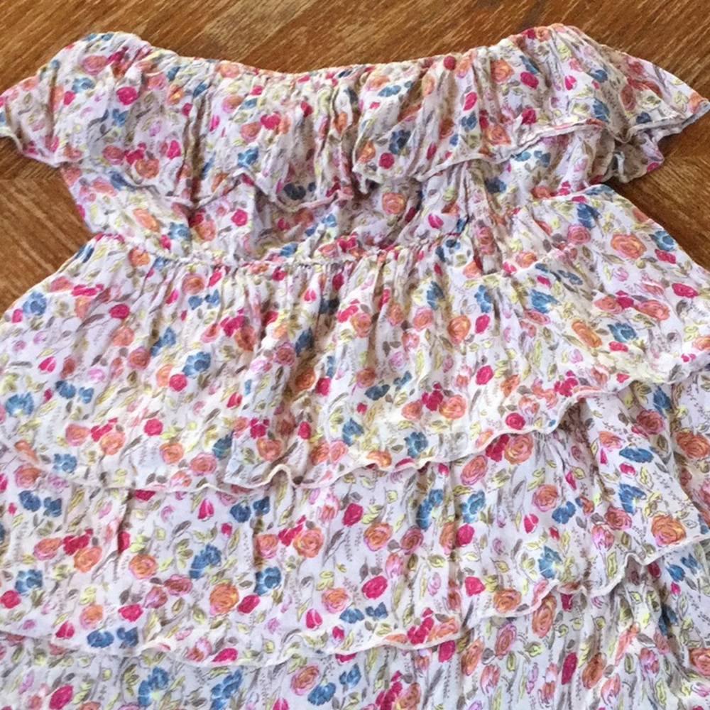 Strapless flower top